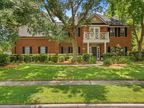 515 W Palm Valley Dr, Oviedo, FL 32765