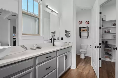 Bath - 2905 Tupelo Loop, Saint Cloud, FL 34772 photo 6 of 6
