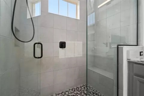 Bath - 2905 Tupelo Loop, Saint Cloud, FL 34772 photo 4 of 6