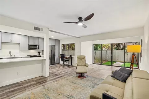 109 Crown Oaks Way #109, Longwood, FL 32779