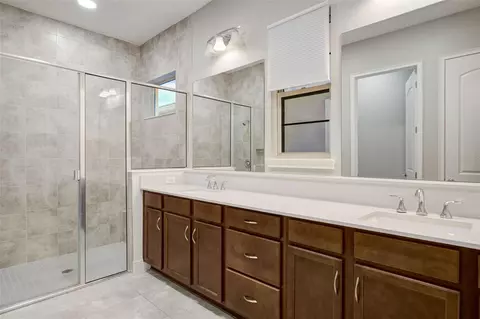 Bath - 5234 Buttonsage Dr, Saint Cloud, FL 34772 photo 1 of 4