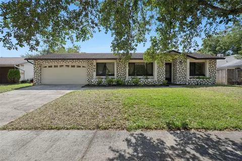 608 Wavecrest Dr, Orlando, FL 32807