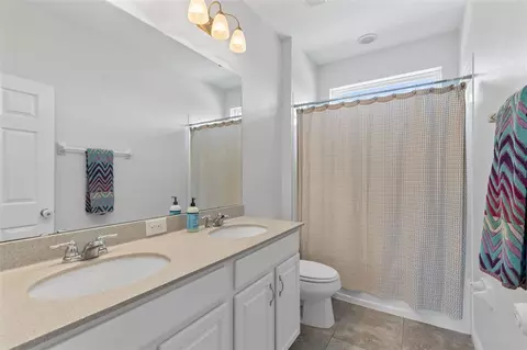 Bath - 2819 Stonegate Dr, Ocoee, FL 34761 photo 3 of 3