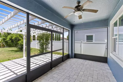 Exterior - 2819 Stonegate Dr, Ocoee, FL 34761 photo 3 of 10