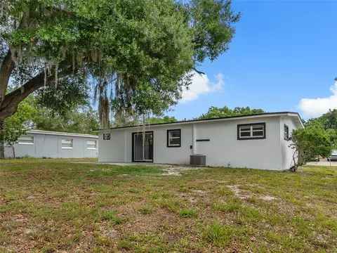 Exterior - 900 Jamela Dr, Ocoee, FL 34761 photo 5 of 9