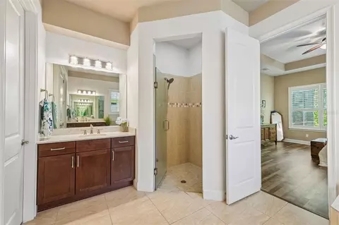 Bath - 648 Southlake Dr, Ormond Beach, FL 32174 photo 1 of 4