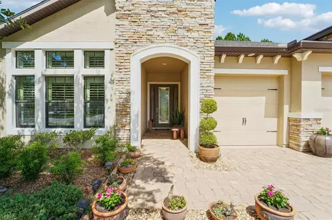 Exterior - 648 Southlake Dr, Ormond Beach, FL 32174 photo 2 of 6