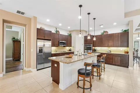 Kitchen - 648 Southlake Dr, Ormond Beach, FL 32174 photo 1 of 6