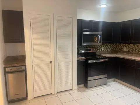Kitchen - 3575 Michigan Ave, Saint Cloud, FL 34769 photo 3 of 7