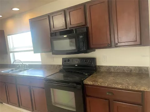 Kitchen - 3575 Michigan Ave, Saint Cloud, FL 34769 photo 5 of 7