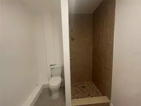 Bath - 3575 Michigan Ave, Saint Cloud, FL 34769 photo 6 of 7
