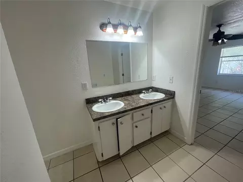 Bath - 3575 Michigan Ave, Saint Cloud, FL 34769 photo 3 of 7