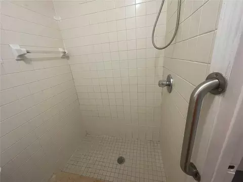 Bath - 3575 Michigan Ave, Saint Cloud, FL 34769 photo 2 of 7