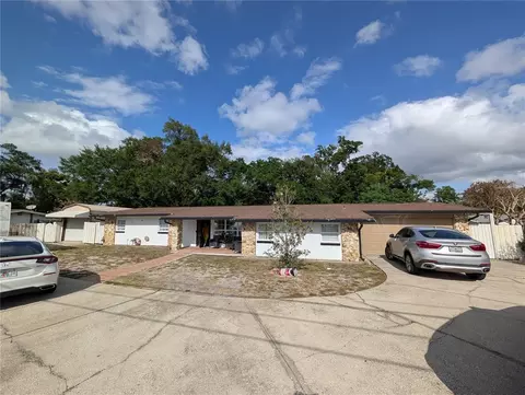 911 Bear Lake Rd, Apopka, FL 32703
