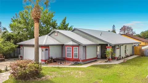 206 Hollywood Ct N, Kissimmee, FL 34743