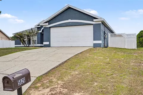 5626 S Loma Vista Ct, Davenport, FL 33896