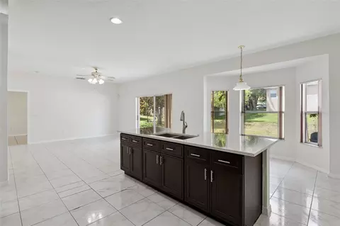 Kitchen - 1960 Aspenridge Ct, Ocoee, FL 34761 photo 7 of 9