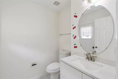 Bath - 1960 Aspenridge Ct, Ocoee, FL 34761 photo 4 of 4