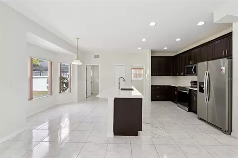 Kitchen - 1960 Aspenridge Ct, Ocoee, FL 34761 photo 4 of 9