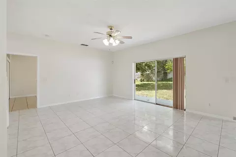 Living - 1960 Aspenridge Ct, Ocoee, FL 34761 photo 7 of 16