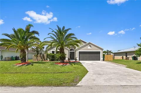2050 SW Libra Ln, Port Saint Lucie, FL 34984
