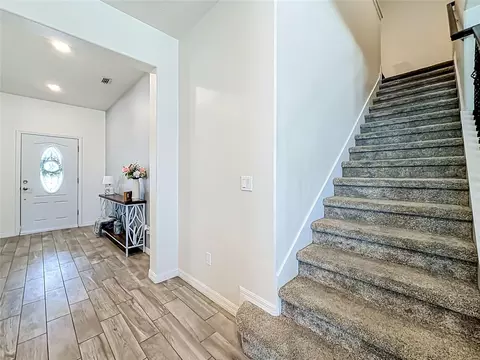 Entry Way - 2323 Nuthatch St, Saint Cloud, FL 34771 photo 3 of 4