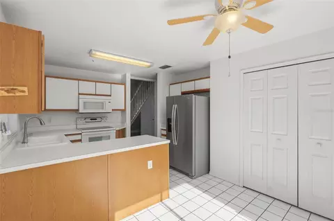 Kitchen - 3374 Hamlet Loop, Winter Park, FL 32792 photo 5 of 7