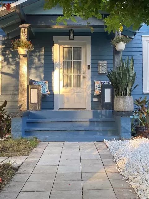 701 14th St N, Saint Petersburg, FL 33705