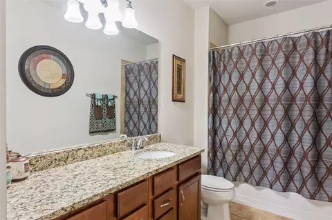 Bath - 2651 Mead Ave, Saint Cloud, FL 34771 photo 1 of 3