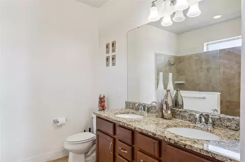 Bath - 2651 Mead Ave, Saint Cloud, FL 34771 photo 2 of 3