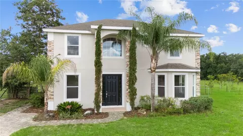 8848 Bogaert Dr, Groveland, FL 34736