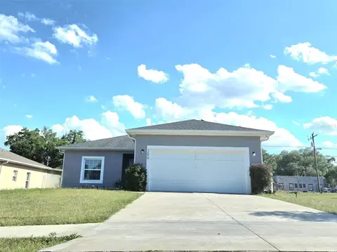 209 E Lemon St, Davenport, FL 33837