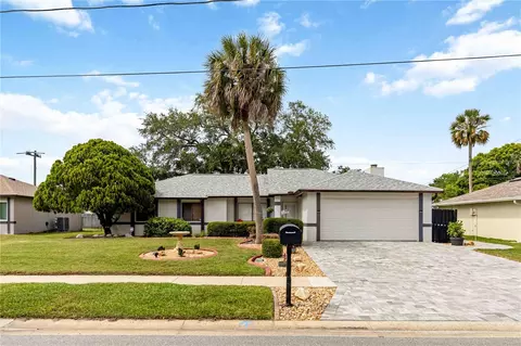 2415 Raintree Lake Cir, Merritt Island, FL 32953
