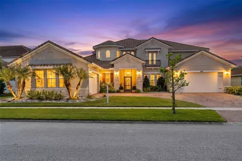 900 Windlass Ct, Kissimmee, FL 34746