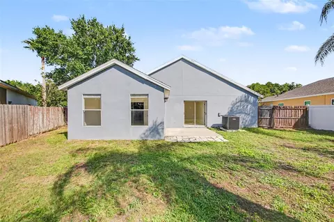 11040 NW Fairhaven Way, Orlando, FL 32825