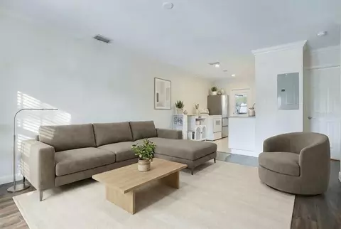 719 Mount Vernon St #7, Orlando, FL 32803