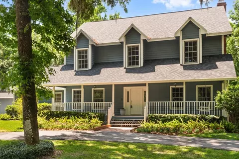 216 Woods Trl, Sanford, FL 32771