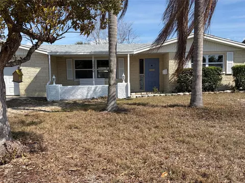 10826 Piccadilly Rd, Port Richey, FL 34668