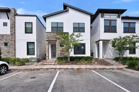 212 Villa Domani Cir, Davenport, FL 33896