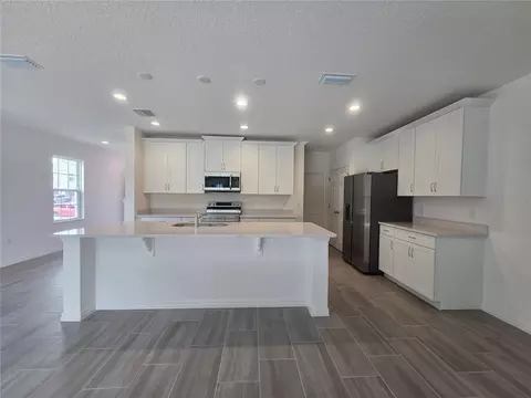 Kitchen - 2536 Starry Pt, Saint Cloud, FL 34769 photo 3 of 4