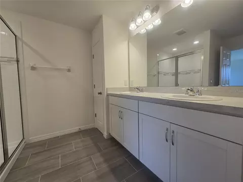 Bath - 2536 Starry Pt, Saint Cloud, FL 34769 photo 1 of 3