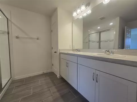 Bath - 2536 Starry Pt, Saint Cloud, FL 34769 photo 1 of 3