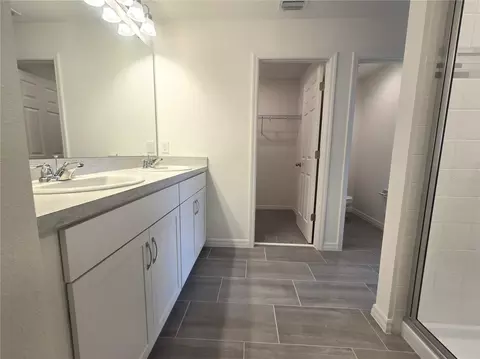 Bath - 2536 Starry Pt, Saint Cloud, FL 34769 photo 2 of 3