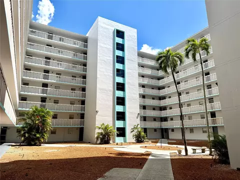 15600 NW 7th Ave #211, Miami, FL 33169