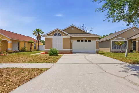 13137 Carrollwood Creek Dr, Tampa, FL 33624