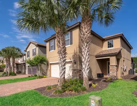 5429 Misty Oak Cir, Davenport, FL 33837