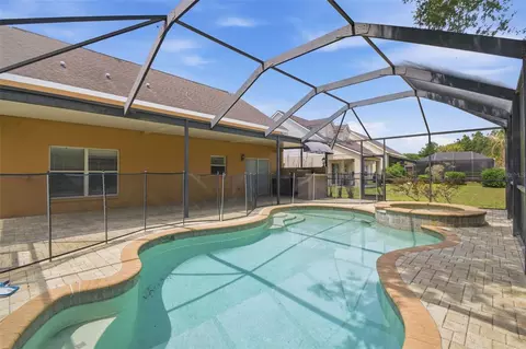 Exterior - 6409 Bridgecrest Dr, Lithia, FL 33547 photo 13 of 18