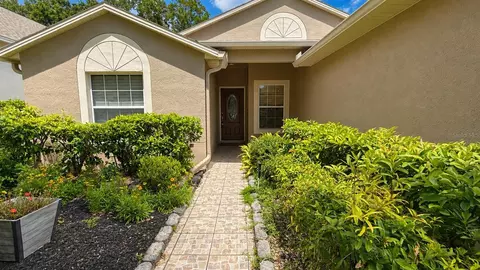 649 Buckingham Dr, Oviedo, FL 32765