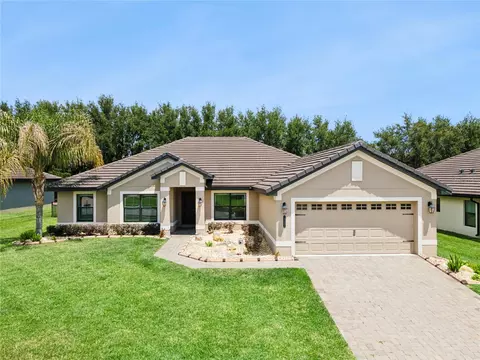 447 Lake Vista Dr, Auburndale, FL 33823