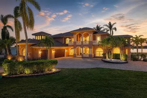 7 Cove View Ct, Cocoa Beach, FL 32931